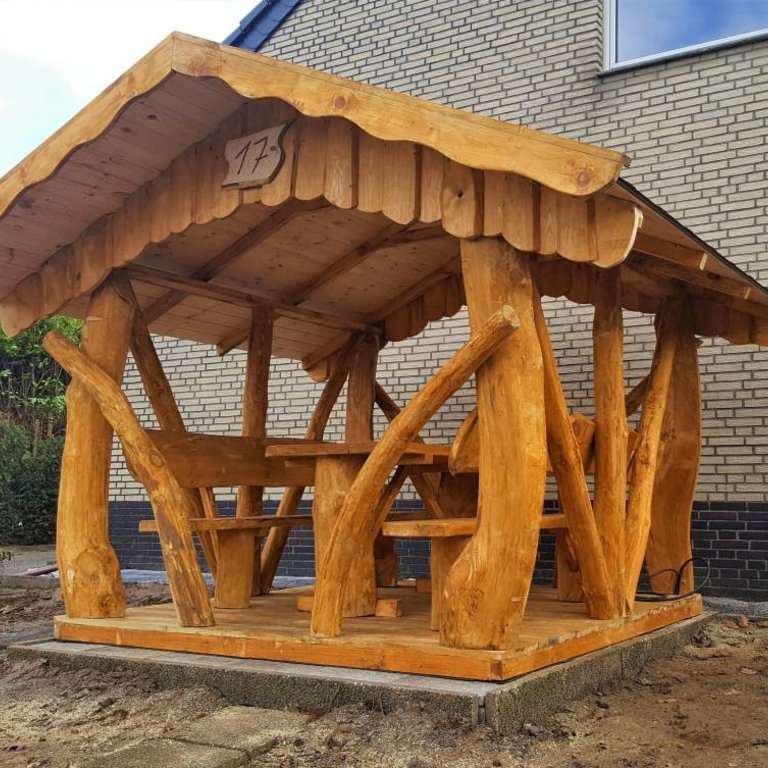 Rustikale Gartenpavillons